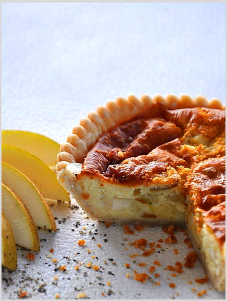 Cheese Cakes with Pear 250g (2 Pieces for 1-2 Portions)